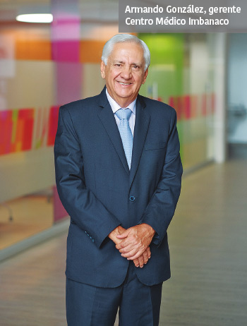 Armando González, gerente Centro Médico Imbanaco