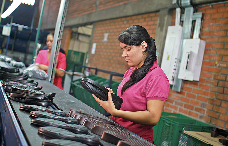 Seis cámaras de comercio del país se unen para comprender la informalidad empresarial