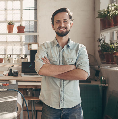 foto de joven empresario en negocio