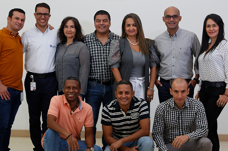 foto colaboradores cámara de comercio de cali